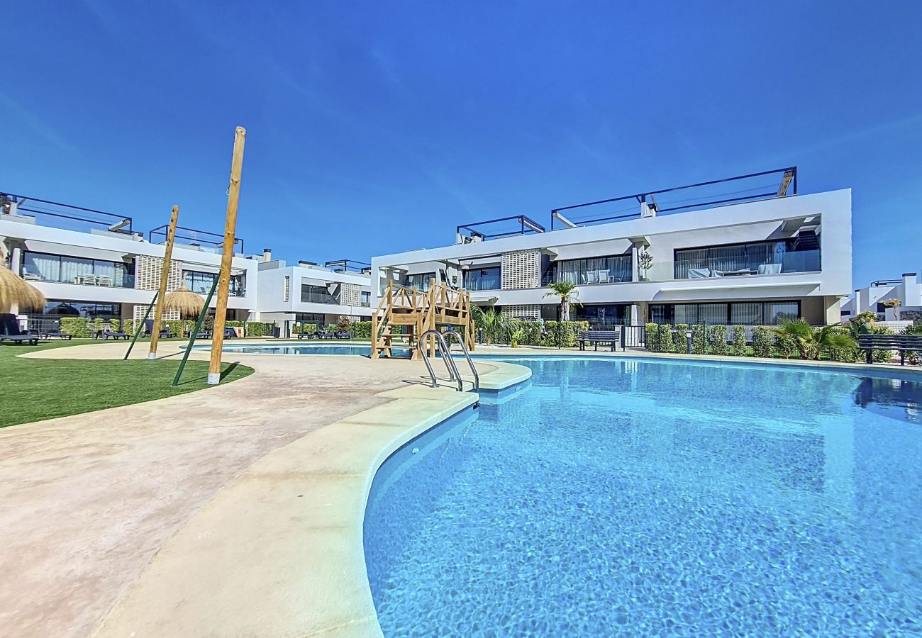 Exclusief penthouse appartement te huur bij Santa Rosalia Lake & Life Resort